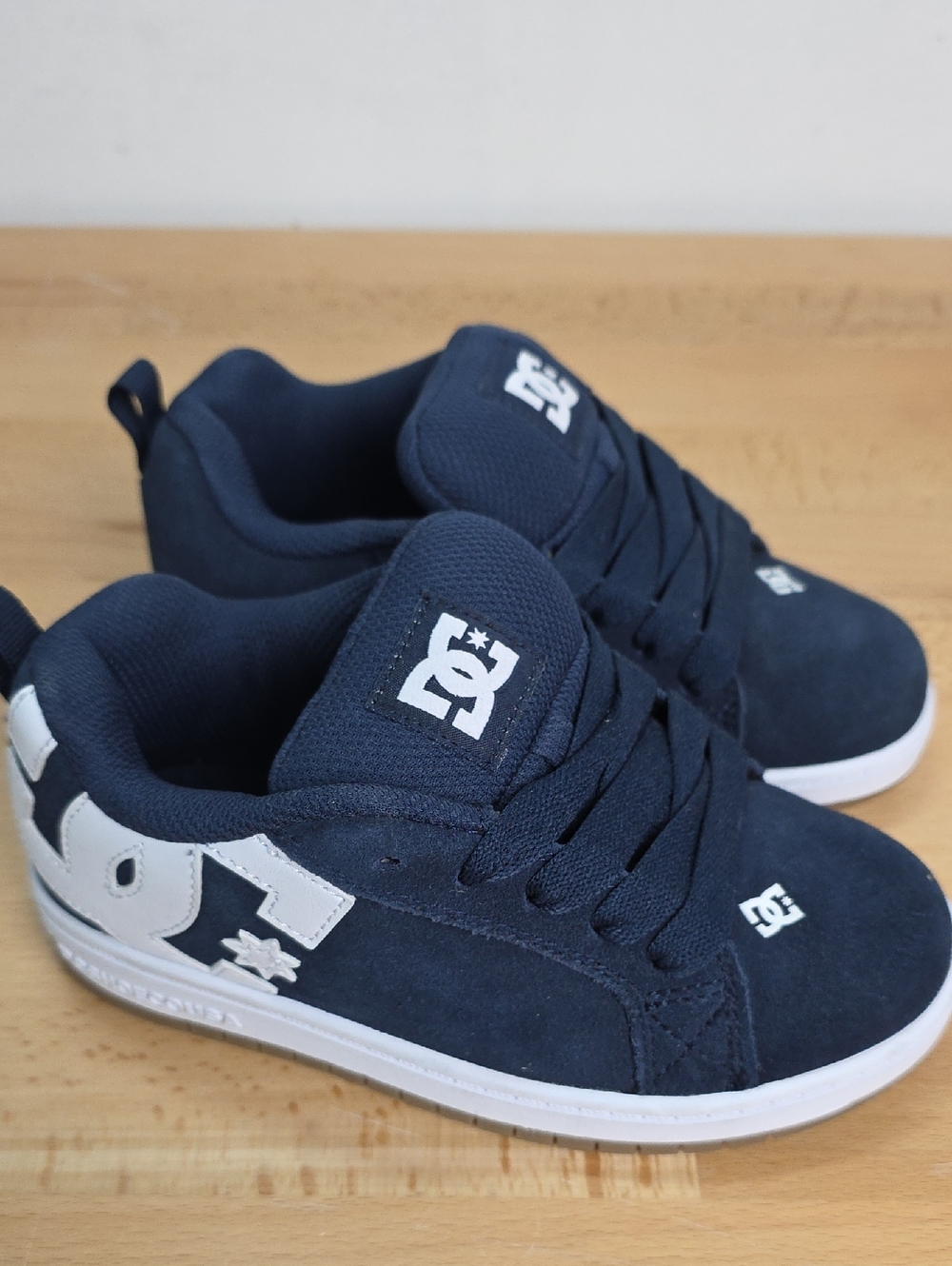 DC Kids US 1 Navy and White Skate Sneakers